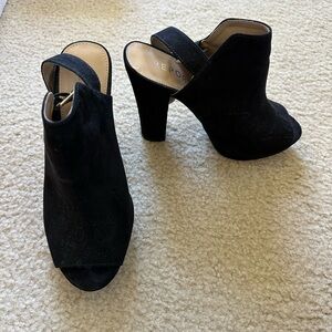 Report Black Suede Women's Mules